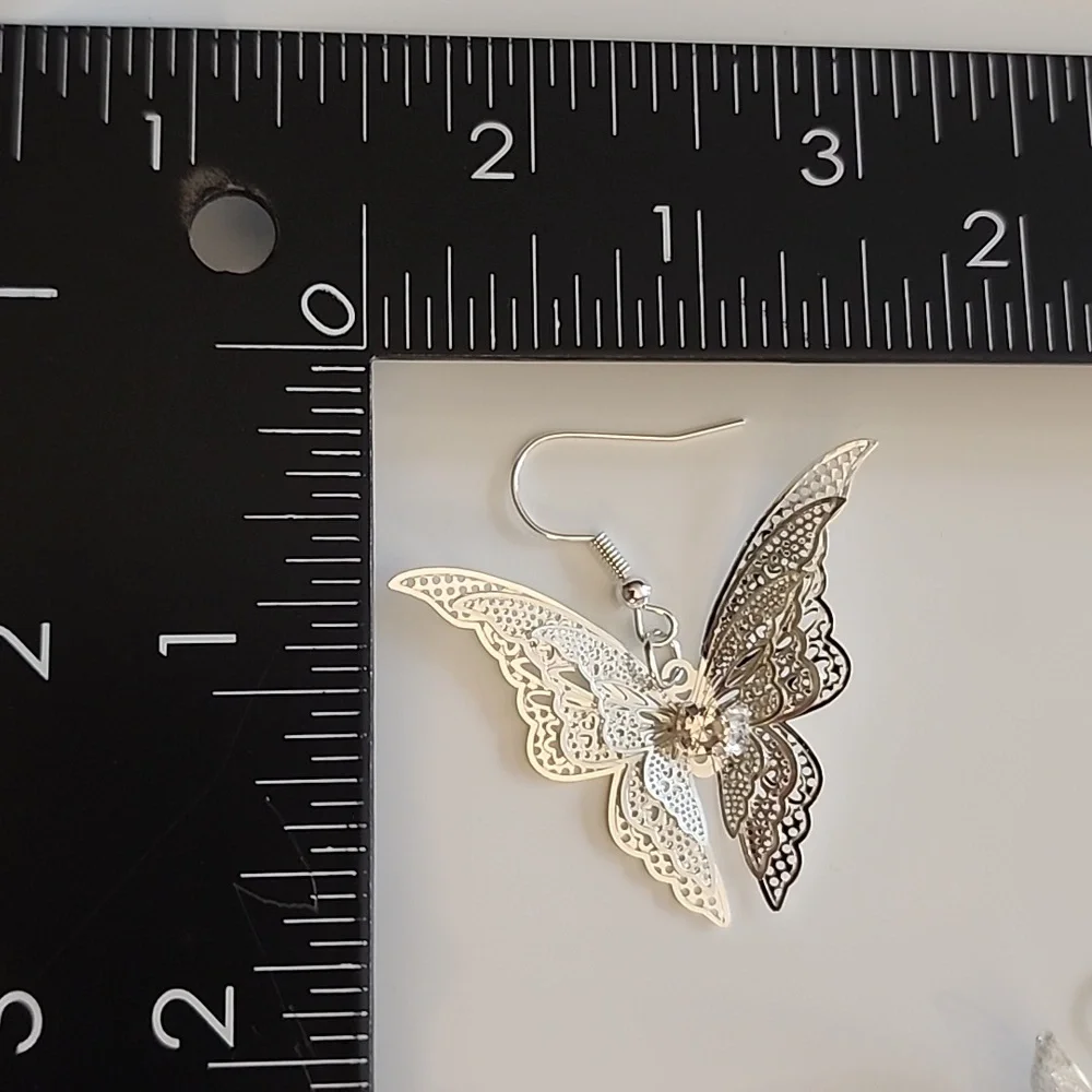 🦋Butterfly Multi level Earrings Butterfly Earrings Simulated Gemstones - Picture 3 of 4